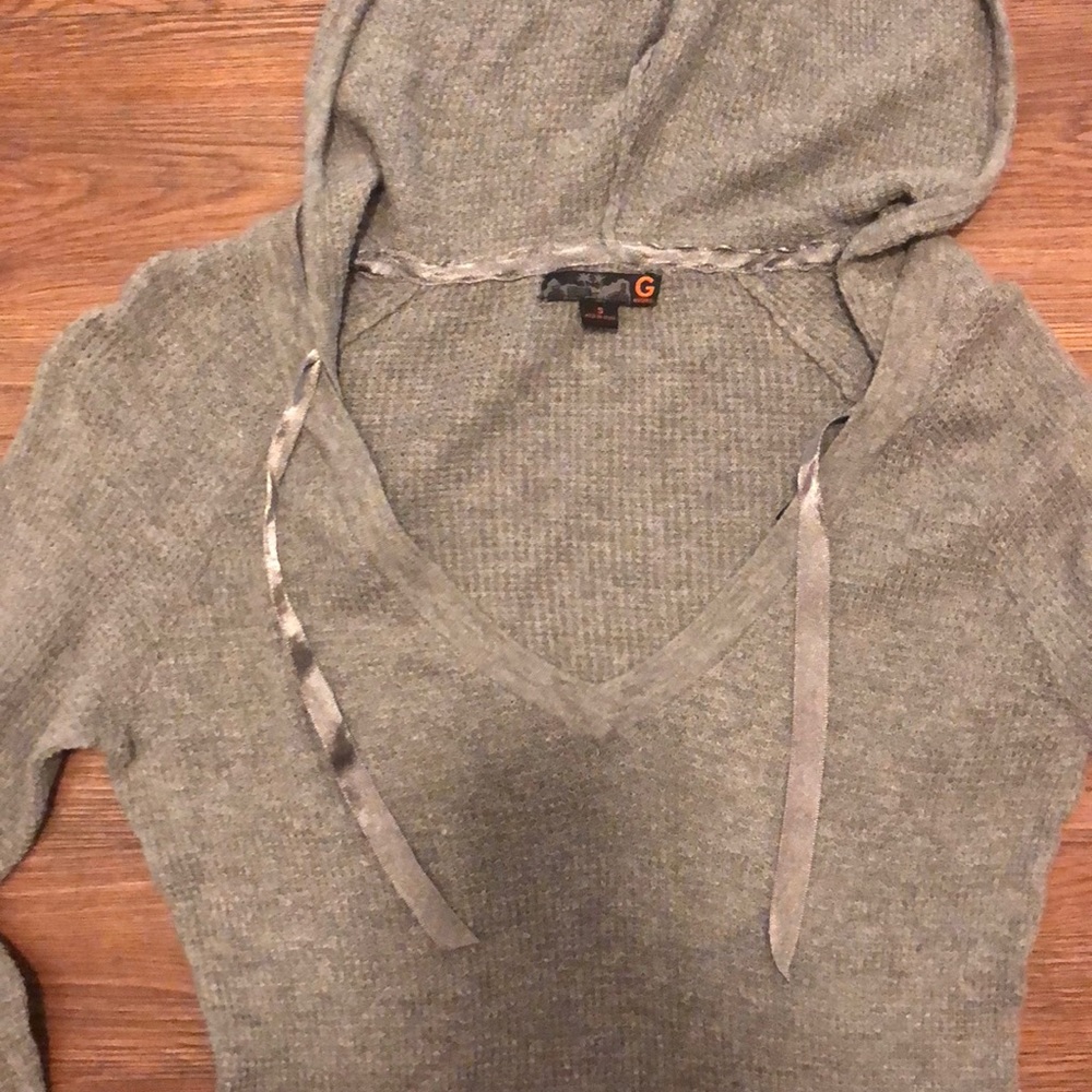Guess Sweater - Picture 2 of 5